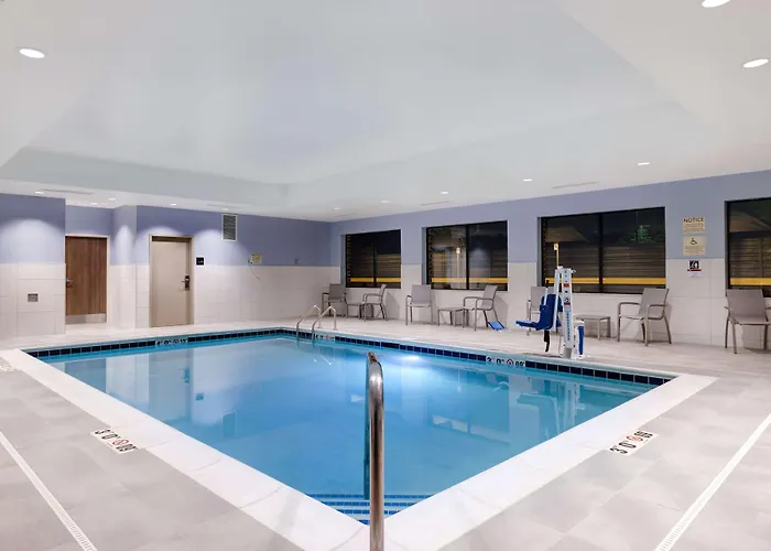 Hampton Chicago Hotel 3*