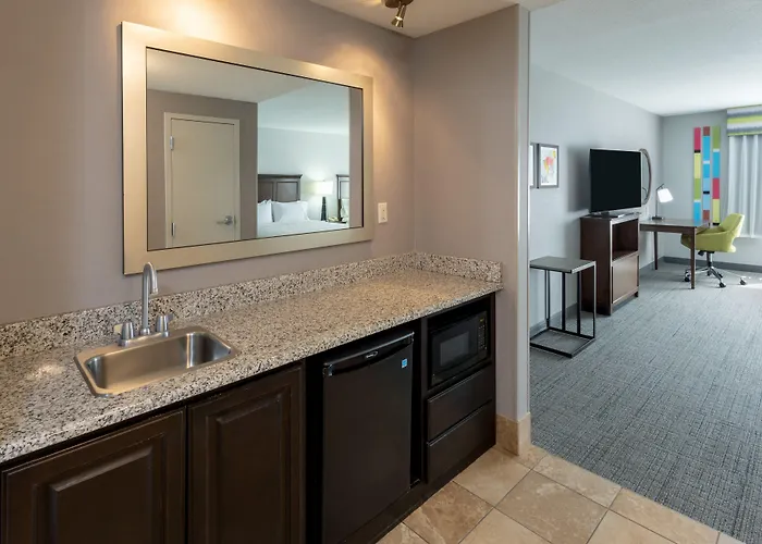 Hampton Chicago Hotel