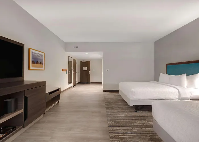 Hampton Chicago Hotel